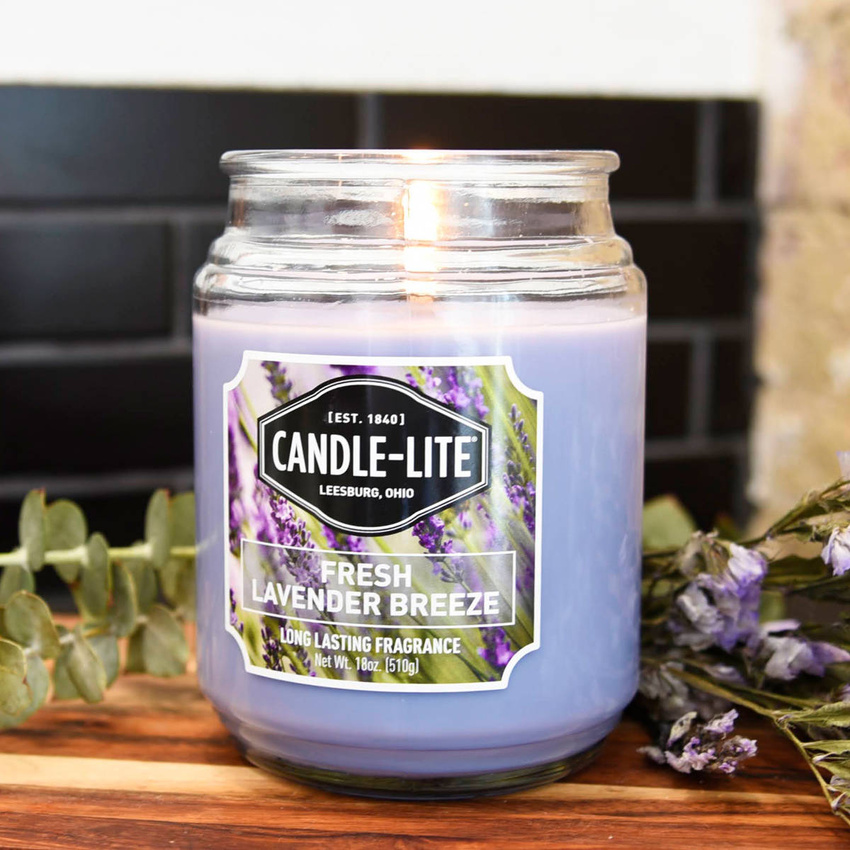 Vonná svíčka přírodní Fresh Lavender Breeze Candle-lite