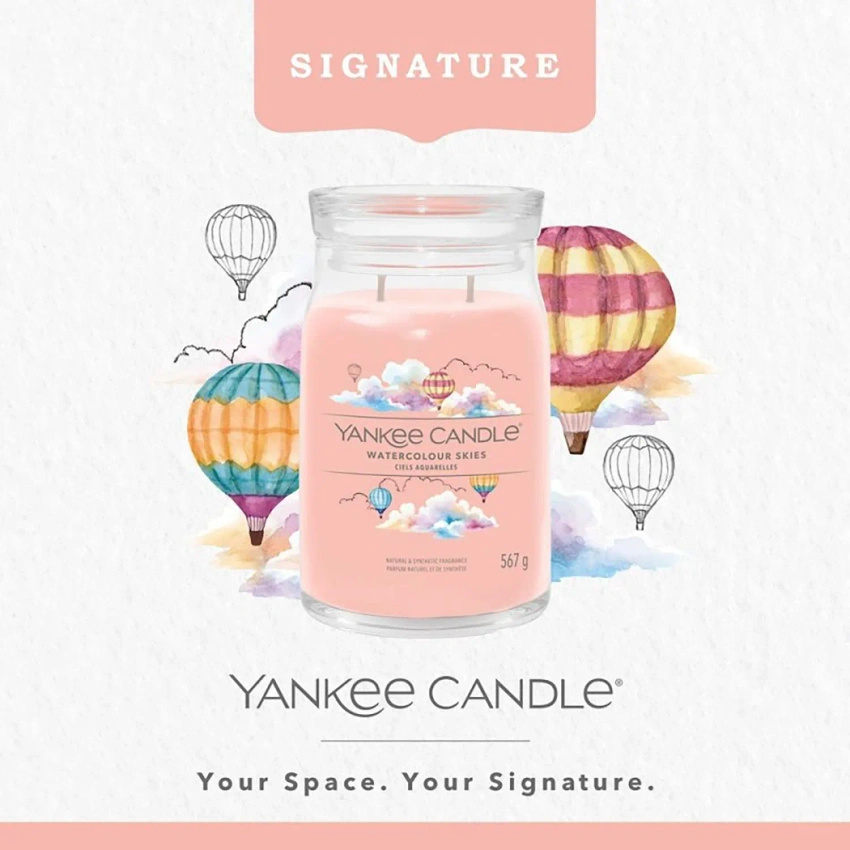 Yankee Candle Signature large scented candle in glass jar 567 g - Watercolour Skies