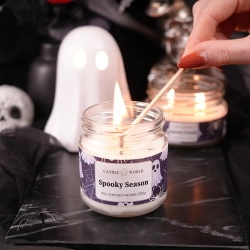 Candle World soja geurkaars pot Spooky Season 120 g Donker bos