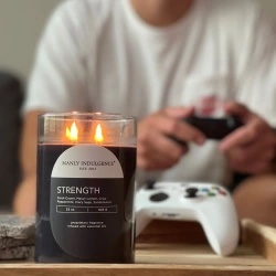 Masculine soy scented candle Strength Colonial Candle