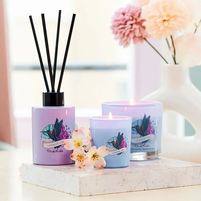 Frida Kahlo świeca zapachowa w szkle lawenda wanilia Lavender Luxe 180 g