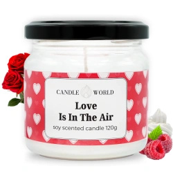 Candle World sojowa świeca zapachowa walentynkowa słoik Love is In the Air 120 g