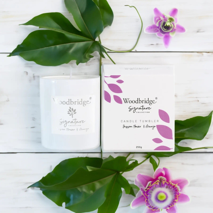 Vela perfumada de regalo fruta de la pasión exótica Passion Flower Mango 250 g Woodbridge