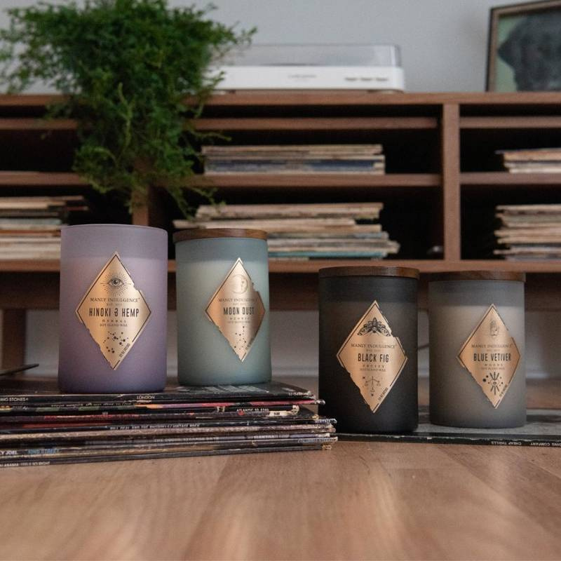 Pánská vonná svíčka sojová Hinoki Hemp Colonial Candle
