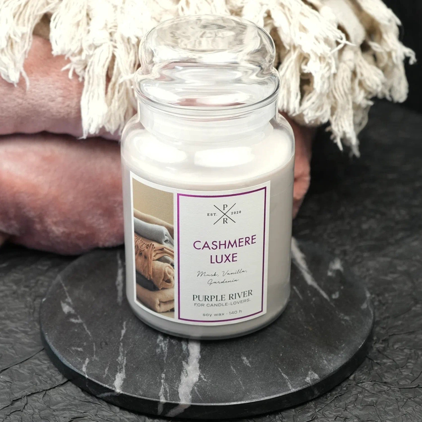 Cashmere Lux Purple River Vela perfumada grande de vidrio soja almizcle gardenia 623 g