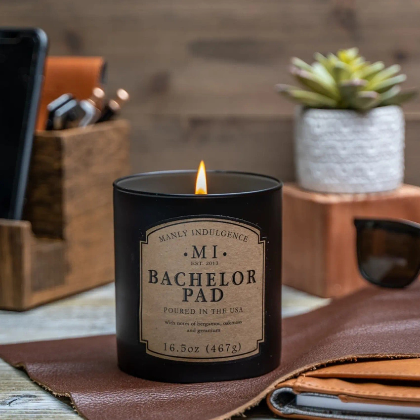 Duftkerze Soja für Männer Colonial Candle - Bachelor Pad