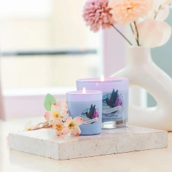 Frida Kahlo candela profumata in vetro lavanda vaniglia Lavender Luxe 180 g